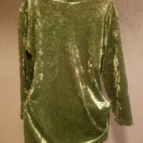 Top - Picture 3 of 4